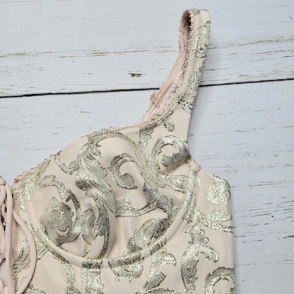 Rumored Cream Lace-Up Crop Top - Picture 7 of 10